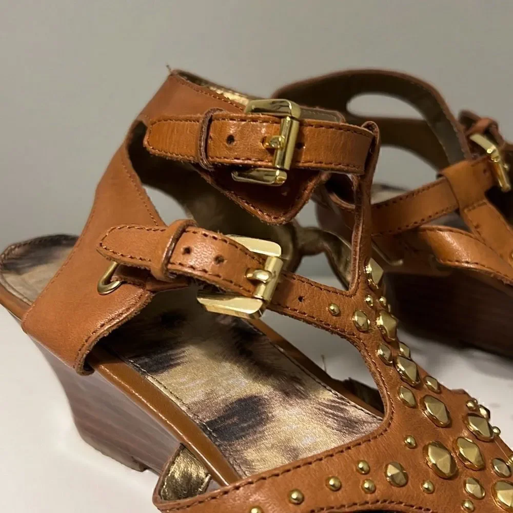 Guess Women's Brown Classic Studded Gold Gladiator Wedge Heel Sandals Size 8 M - Picture 5 of 11